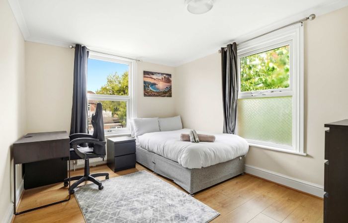 Peaceful 4-bed Home in Aylesbury