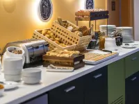 Ibis Styles Athens Routes - พร้อมอาหารเช้า