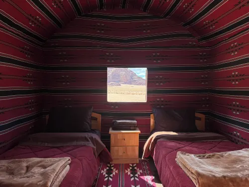 Wadi Rum Magic Nature Camp - Bãi đậu xe