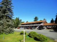 Sandy Point Motel - parking