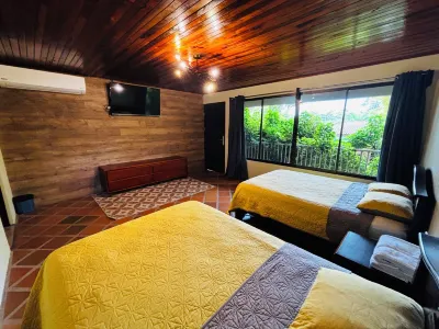 Arenal Backpackers Resort Hotels in 