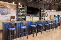 Days Inn by Wyndham Sudbury & Conference Centre - bar
