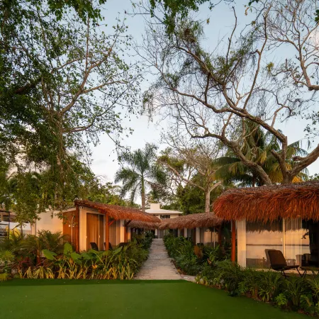 Casa Aakal Lagoon Front