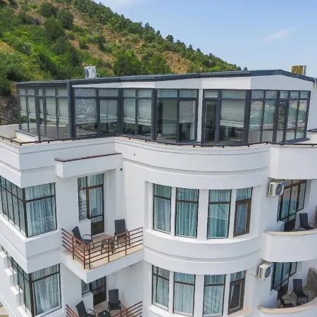 Vista Hotel