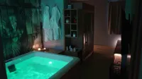 Archè Design Rooms and Suites - Bathtub
