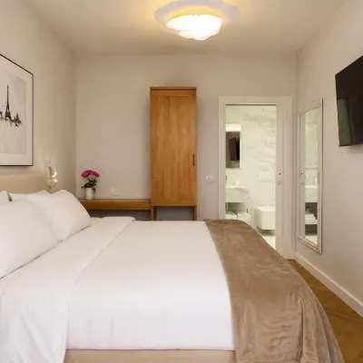 Arva Suites Tirana Hotels near National Historical Museum