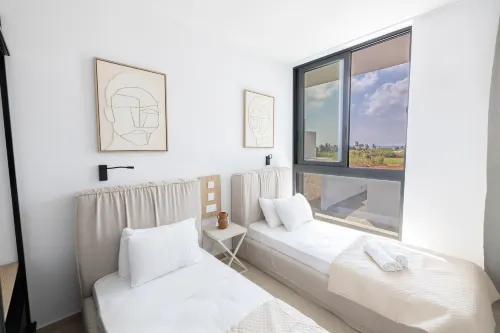 New 4 bedroom villa with pool, 100 Meters from the beach - Vila