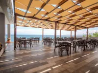 Corfu Maris Các khách sạn gần Bãi biển Messonghi