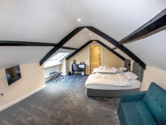 The Cresselly Inn
