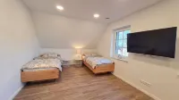 Modern Vacation Home for up to 8 People Near the Dyke - Ideal for Families - 3-Star