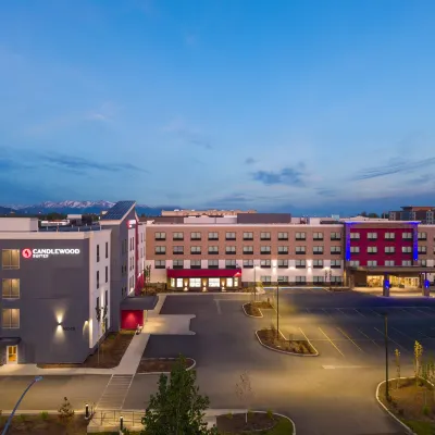 Holiday Inn Express & Suites Anchorage - Midtown by IHG Hotels near Dimond Center