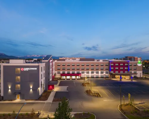Holiday Inn Express & Suites Anchorage - Midtown by IHG Hotels near Dimond Center