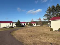 The Sunshine Inn - Motel