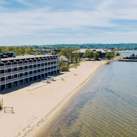 Bayshore Resort