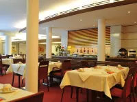 Hotel Flandrischer Hof Отели рядом с достопримечательностью «Полль»