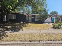 The BlueStone, Charming 3-bedroom house in delightful Central Abilene - Homestays