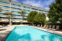 Sheraton Ontario Airport Hotel - Swimmingpools