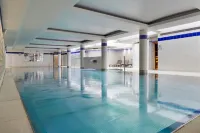 Hilton Cardiff - Pools