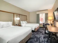 Fairfield Inn Toronto Oakville Отели рядом с достопримечательностью «Шеридан»