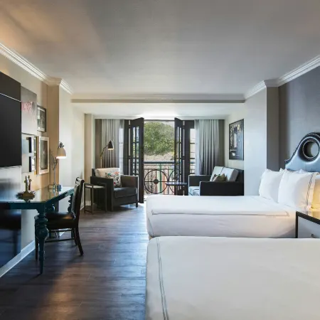 The Lindy Renaissance Charleston Hotel