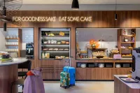Moxy Antwerp - 4-Star