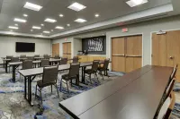 Fairfield Inn & Suites Asheville Weaverville - parking