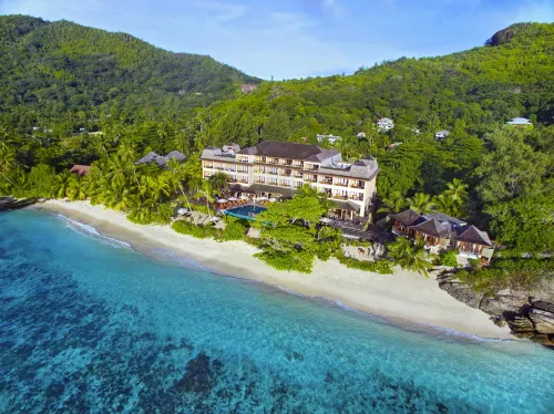 DoubleTree by Hilton Seychelles - Allamanda Resort & Spa - parking