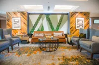 Embassy Suites by Hilton Lexington Green - Airport Shuttle