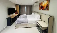LM Infinity Cabo Branco - Homestays