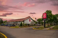 Red Roof Inn Chicago - Joliet - parking
