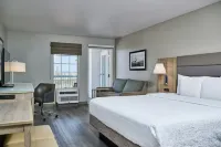 Hampton Inn and Suites Hermosa Beach - موقف سيارات