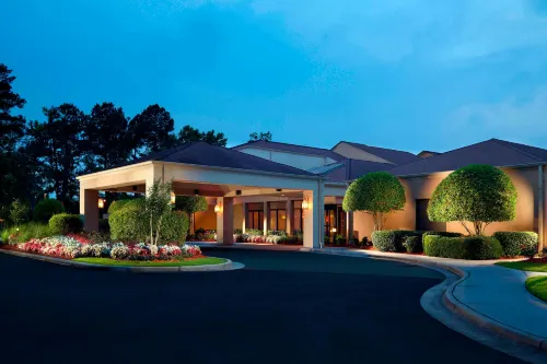 Courtyard by Marriott Savannah Midtown - spa