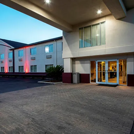 Red Roof Inn San Marcos