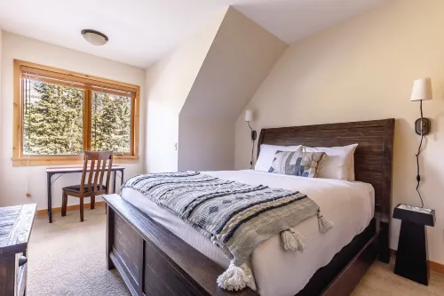 Creekside at Rundle Cliffs Lodge - Kitchens
