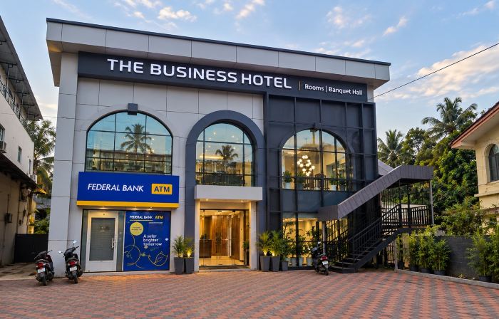 7 the Business Hotel