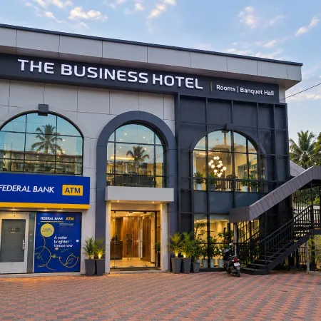 7 the Business Hotel