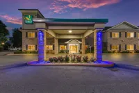 Quality Inn & Suites Hendersonville - Flat Rock Hotels in Flat Rock