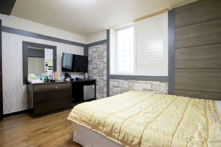 Ulleung Hwangje Hotel Отели в г. Уллын