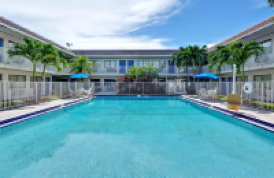 Motel 6 Dania Beach, FL