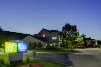 Holiday Inn Express & Suites BRATTLEBORO by IHG