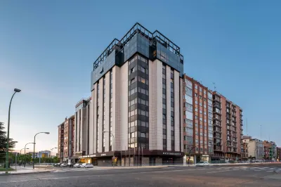Crisol Puerta de Burgos Các khách sạn gần Burgos Convention Bureau