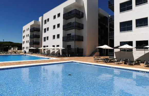 彭塔翁布里亞里奧華麗酒店