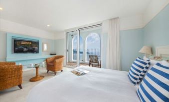 Geojedo Blanc Blue Pension