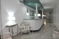 陶爾米納酒店