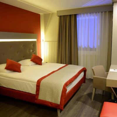 Everness Hotel & Resort-Chavannes-de-Bogis Updated 2022 Room Price-Reviews  & Deals | Trip.com
