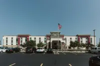 Hampton Inn Bismarck - parking