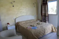S'Olivariu Village Affittacamere - King Room with Roll-in Shower