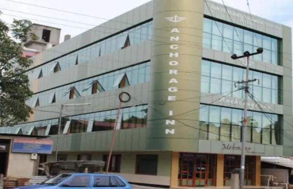 艾克里吉旅館酒店-布萊爾港