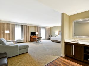 Hampton Inn & Suites Charleston Airport