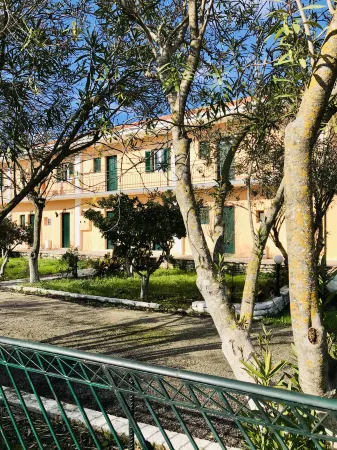 Studio in Banos Apartments with Shared Swimming Pool